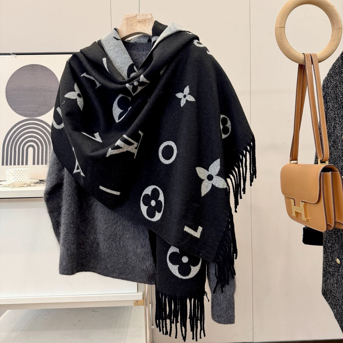 Louis Vuitton Black & Gray Patterned Scarf